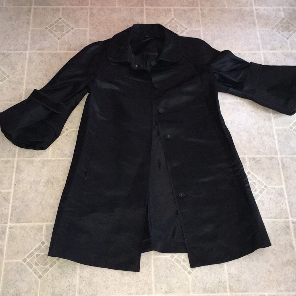 Elie Tahari black real silk bubble sleeve coat EUC